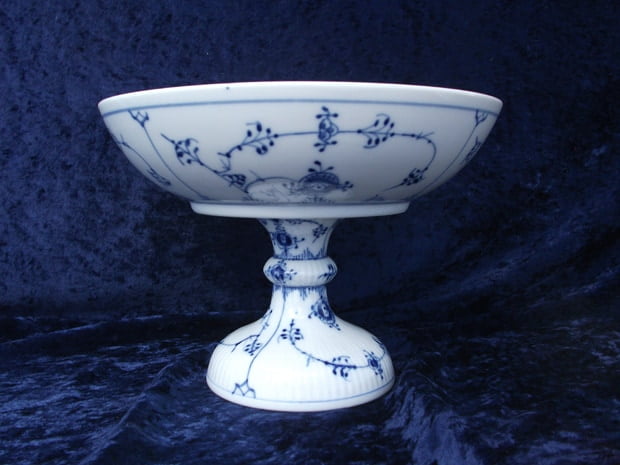 pedestal bowl repaired by Karen Dean / ceramic restoration studios